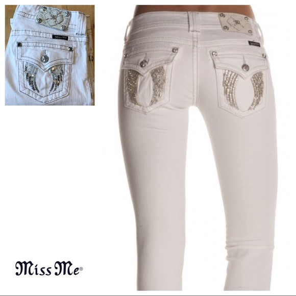 Miss Me Denim - Miss Me Fallen Angel pocket. 27🎈BOGO 🎈